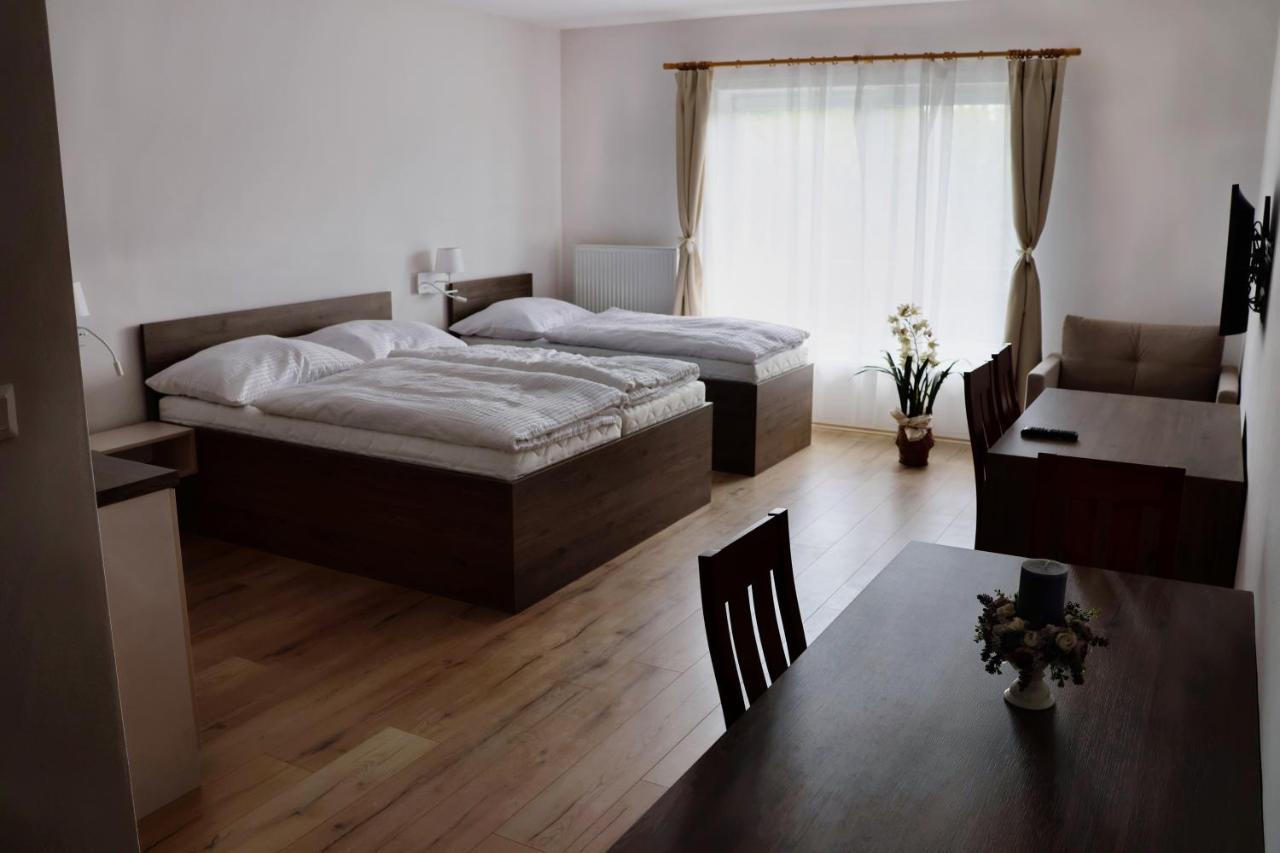 Zafir Hotel Dunajska Streda Ngoại thất bức ảnh