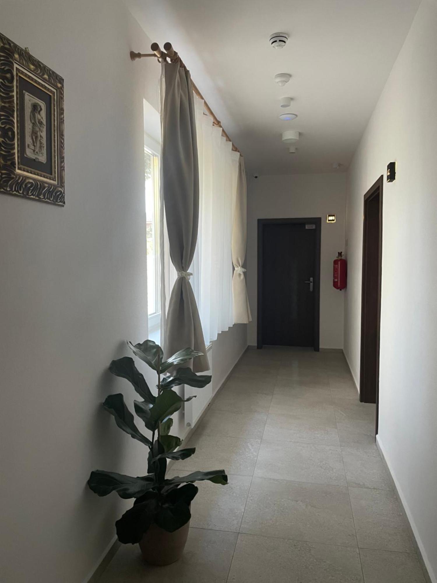 Zafir Hotel Dunajska Streda Ngoại thất bức ảnh