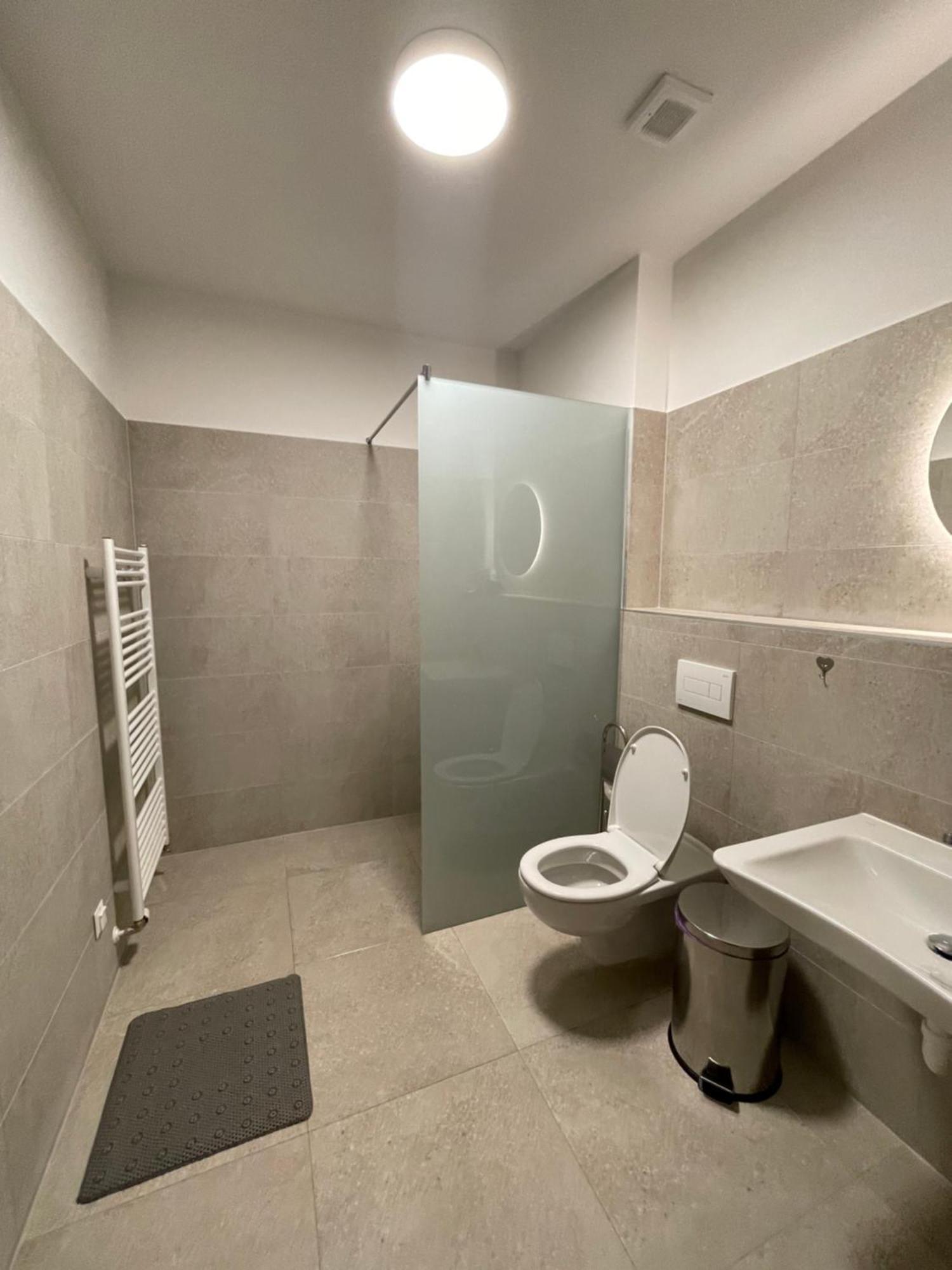 Zafir Hotel Dunajska Streda Ngoại thất bức ảnh